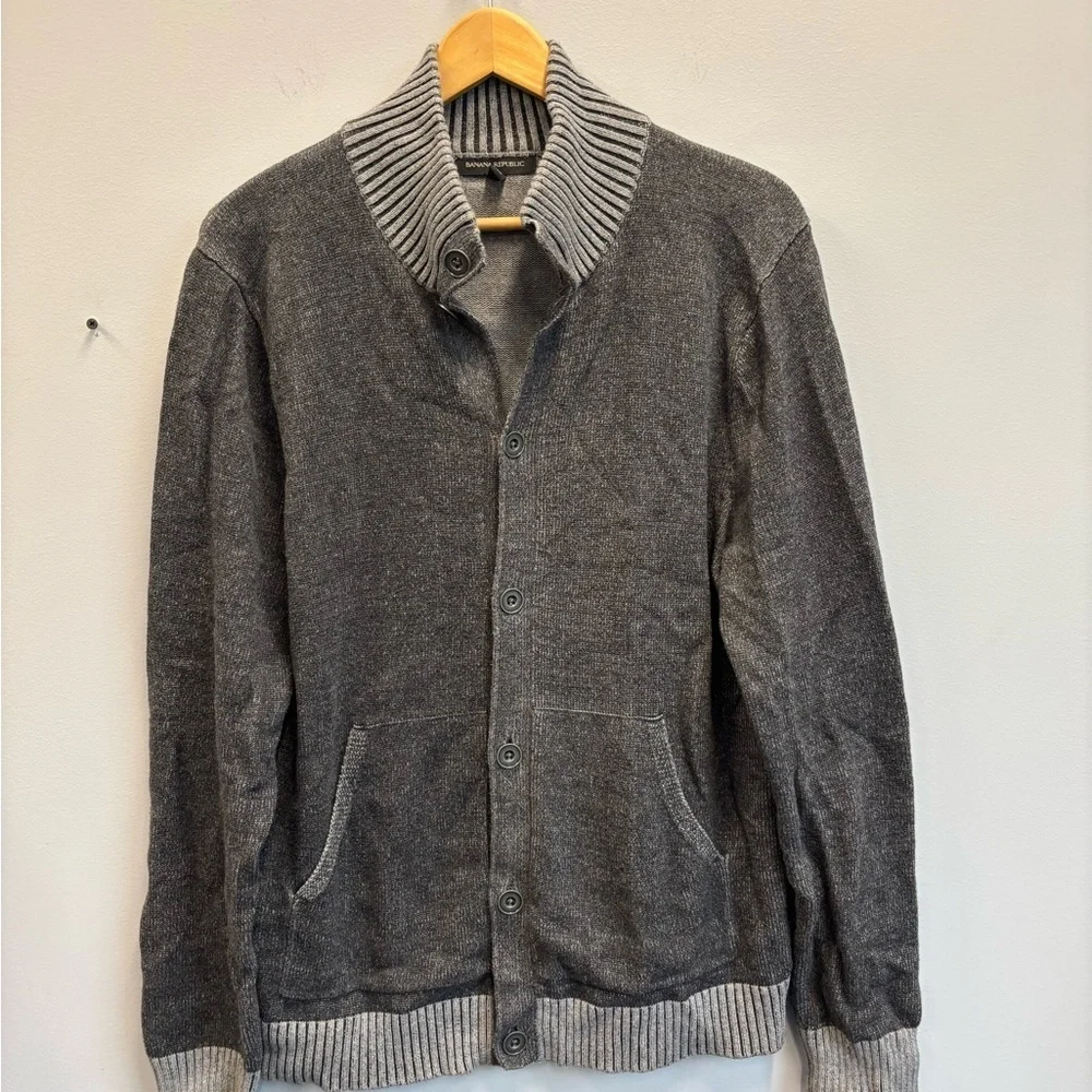 Banana Republic large sweater cardigan Gray‎ Ribbed mock neck button front